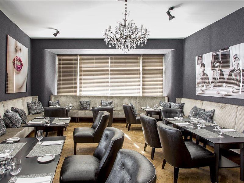 St. Petersbourg Hotel - Small Luxury Hotels Of The World 塔林 外观 照片