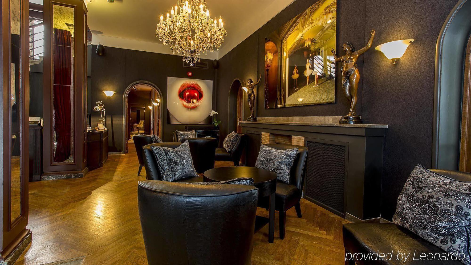 St. Petersbourg Hotel - Small Luxury Hotels Of The World 塔林 外观 照片